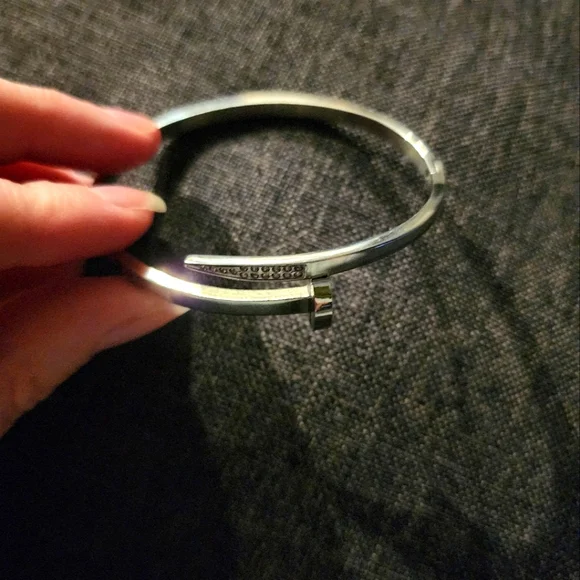 Artizan Joyeria Nail Bangle Bracelet in Silver - Picture 2 of 2